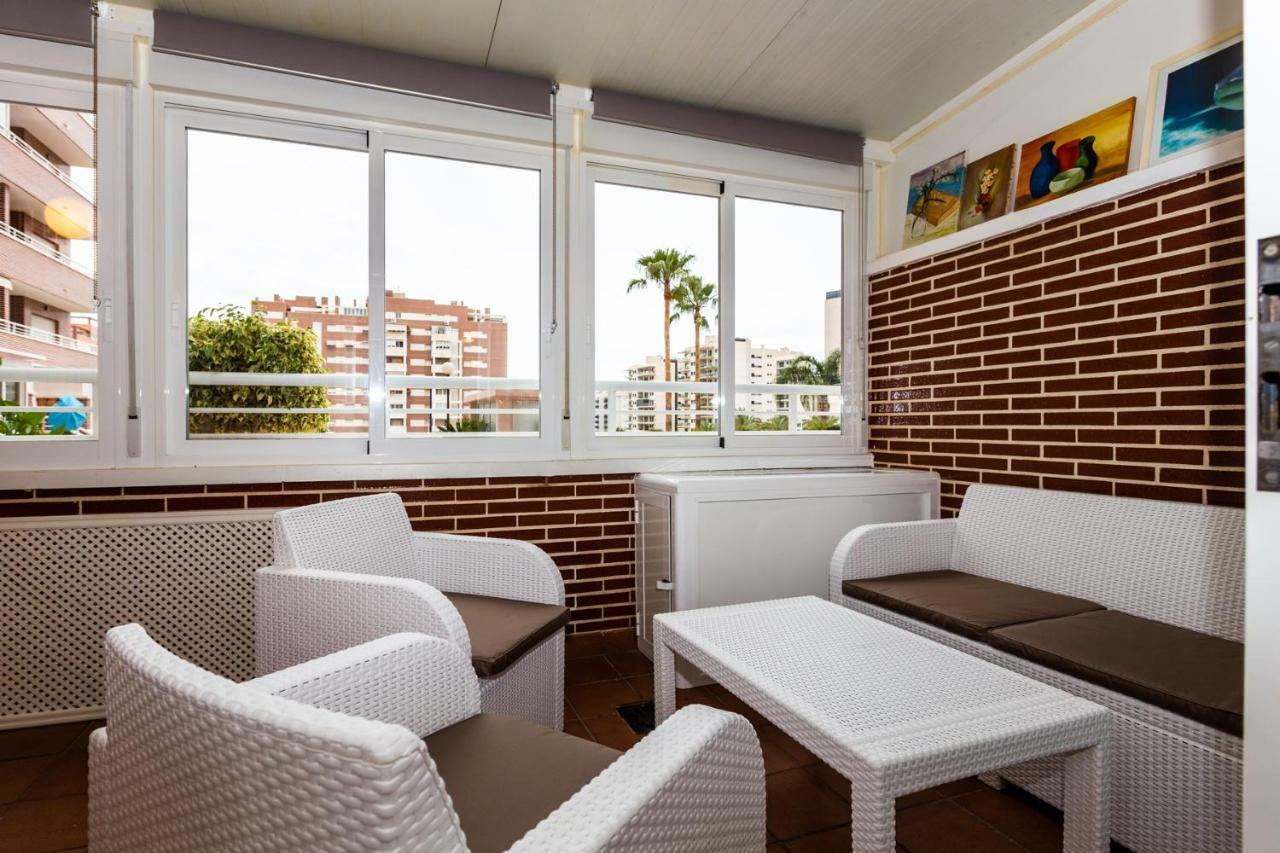 Hola Apartment Benidorm Luaran gambar